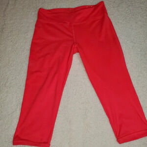 73.NWOTs ~ Orange 🍊 Capris w/Criss~Cross Calf Detail Leggings!